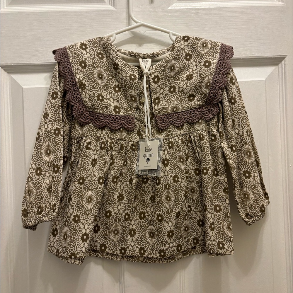 Kate Quinn long sleeve square neck top